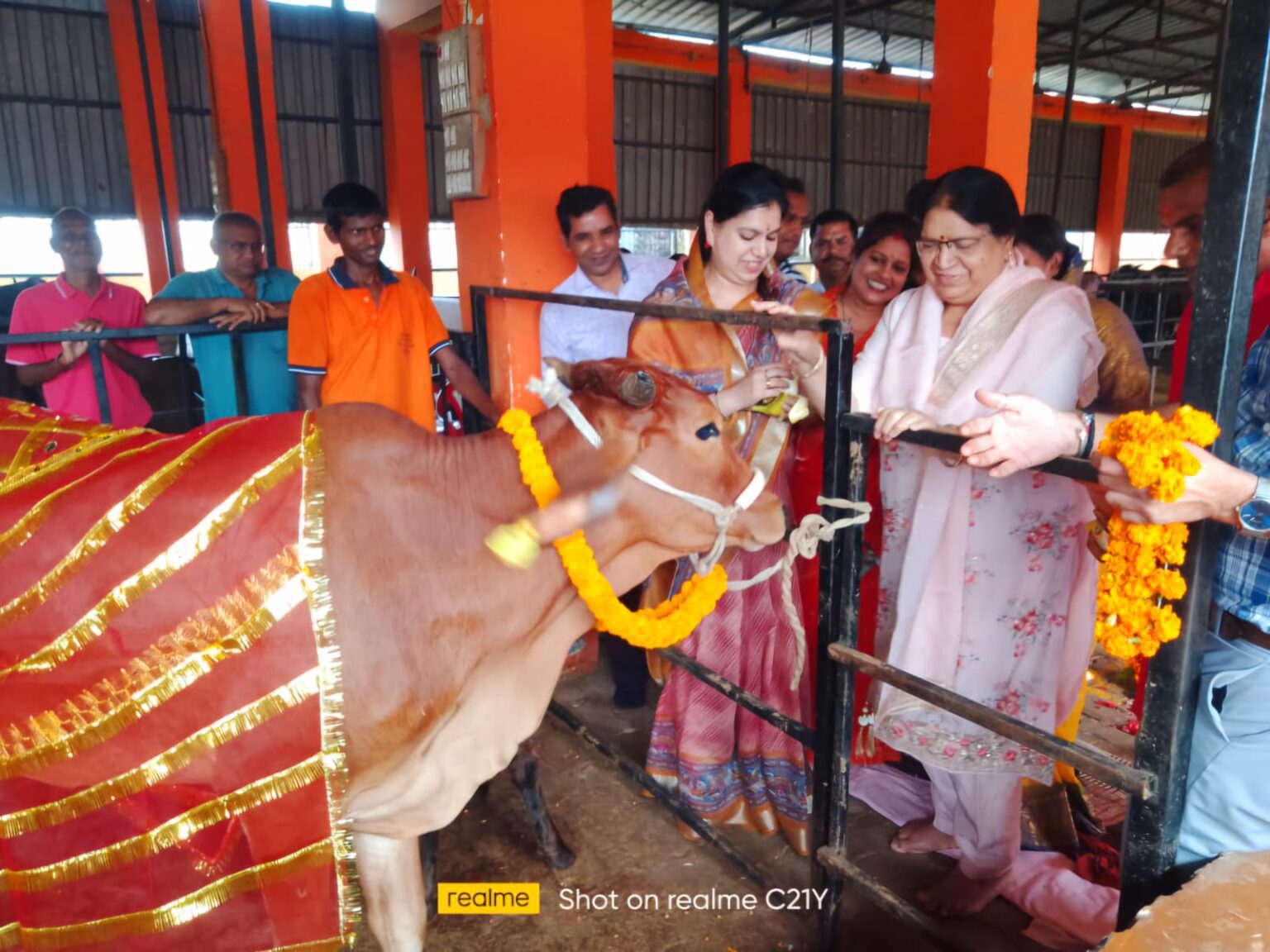 जिलाधिकारी ने किया छठ पूजा स्थलों का निरीक्षण, दिए आवश्यक दिशा-निर्देश