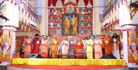 श्री गोरखनाथ मंदिर में सप्त दिवसीय पुण्यतिथि समारोह, महंत अवेद्यनाथ जी की स्मृतियों को किया नमन